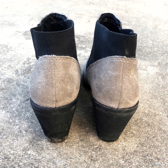 Urban Outfitters Stacked Heel Chelsea Boots sz 8 - Picture 4 of 6